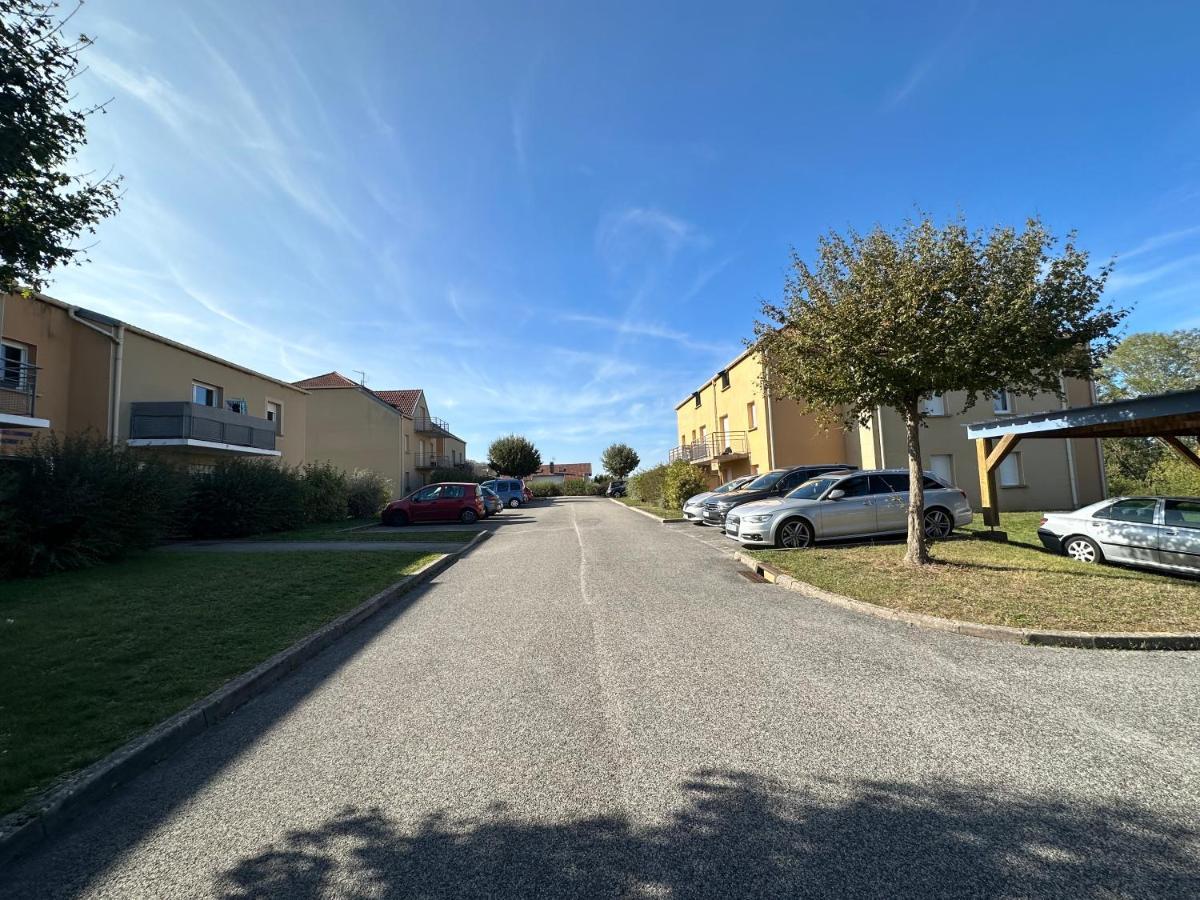 L'Evasion Verte - Parking Prive Langres Eksteriør bilde